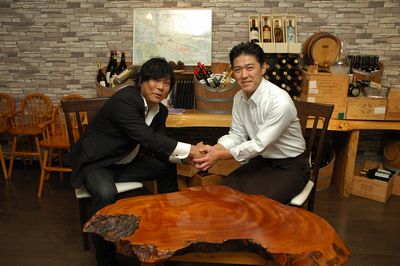 ファイヤー！！大仁田厚さんが取材のためお越しいただきました。